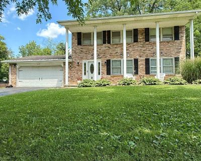 3 Bedroom 2BA 2144 ft Single Family House For Sale in Richmond, IN