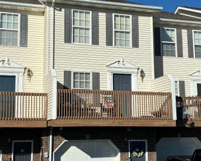 2 Bedroom 2BA 1408 ft Condo For Sale in Bristol, TN