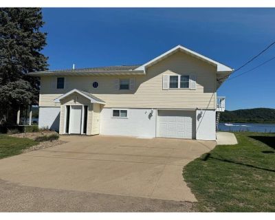 2 Bedroom 2BA 1112 ft² Residential For Sale in Guttenberg, IA