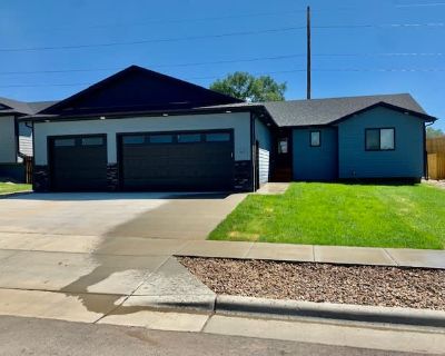 4 Bedroom 3BA 2380 ft Pet-Friendly Apartment For Rent in Rapid City, SD