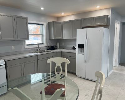 Furnished Room for Rent - Modern and Cozy Apartment