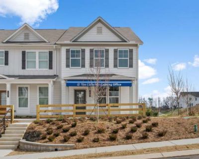 3 Bedroom 2.5BA 1627 ft Pet-Friendly Apartment For Rent in Hall County, GA