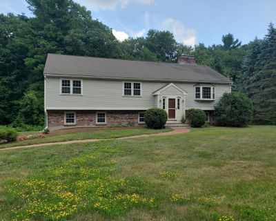 3 Bedroom 2BA 2236 ft Apartment For Rent in Marlborough, MA