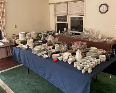 Estate Sale with 20%, 50% and Free days