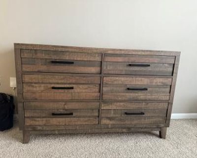 Beautiful, low profile 6-drawer dresser with two matching two drawer bedside tables. Great for small spaces but with nice roomy drawers.