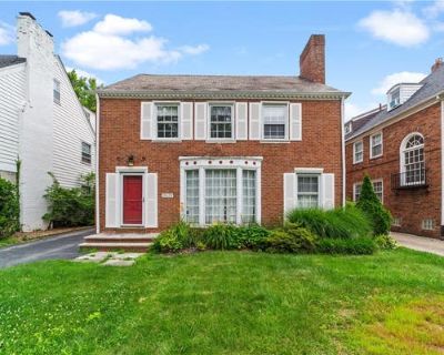 6 Bedroom 3BA Duplex For Sale in SHAKER HEIGHTS, OH