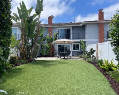 3 Bedroom 2BA 1551 ft Townhouse For Sale in Costa Mesa, CA