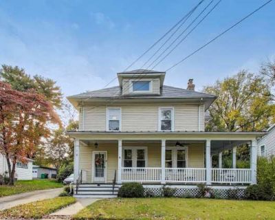 Spectacular 3Bedroom LL Den + 3.5ba SF Home in Gaithersburg w/ Front Porch. image_url. Patio / balcony Hardwood floors Pet friendly Parking Recently renovated Air conditioning Unit Amenities air conditioning fireplace hardwood floors patio / balcony recently renovated Property Amenities pet friendly fire pit parking cats allowed dogs allowed. Pets allowed. 3 Bedroom. 3.5 Bathroom. 1986 ft