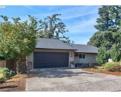 4 Bedroom 3BA 3750 ft Single Family Home For Sale in GLADSTONE, OR