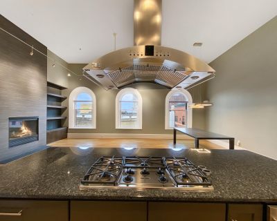 300 Wall Street # 708. Property for Rent in Saint Paul, MN for $2,995 with 2 bedrooms and 2 full baths. This 2,431 square foot property was built in 1888 on a lot size of 0.46.. Pets Not Allowed. This luxurious 2 bedroom, 2 bathroom condo is reminiscent of a penthouse, located in the fully renovated building originally built for James J. Hill. The elevator takes you to the top floor where you c...