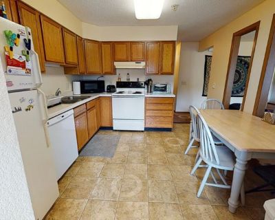 Ella (Has a Townhouse) on iROOMit. Room in the 5 Bedroom 2BA House For...