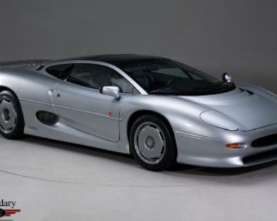 1993 Jaguar XJ220