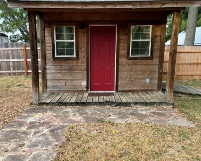 Private office for rent in Smithville
