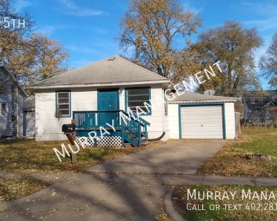 1414 E 5th. 4 bedroom 2 bath bungalow style single family home in a quiet neighborhood. 1 car attached garage leads to a large fenced in backyard. Recently remodeled interior - paint, wood floors. Newer vinyl plank flooring in kitchen and bathroom. NO SMOKING. Pets will be considered for an additional monthly fee. Minimum lease term is 12 months. To fill out an application or schedule a showing...