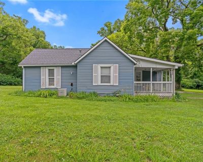 2 Bedroom 1BA 912 ft Single Family House For Sale in Liberty, MO