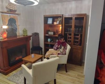 Anna Nash (Has a Townhouse) on iROOMit. Room in the 2 Bedroom 1BA Pet-Friendly...