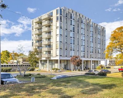 W Michigan Ave Apt,jackson, Condo For Sale