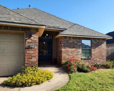 3 Bedroom 2BA 1296 ft Pet-Friendly Apartment For Rent in Bossier County, LA