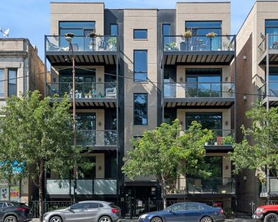 3 Bedroom 2BA 2100 ft Condo For Sale in Chicago, IL