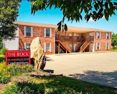 $300 OFF OF YOUR FIRST MONTHS RENT!!! 2 Bedroom Apartment for Lease. image_url. In unit laundry Dishwasher Pet friendly Parking Concierge Microwave Unit Amenities dishwasher garbage disposal in unit laundry microwave oven range refrigerator Property Amenities pet friendly concierge parking cats allowed dogs allowed. Pets allowed. 2 Bedroom. 2 Bathroom. 884 ft