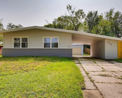 3 Bedroom 1BA 1092 ft Apartment For Rent in Park Forest, IL