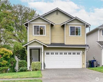 4 Bedroom 3BA 2528 ft Condominium For Sale in LAKE STEVENS, WA