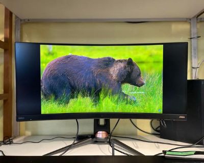 TAXES INCLUDED #187593-1 (JUST REDUCED) MSI Gaming Computer monitor