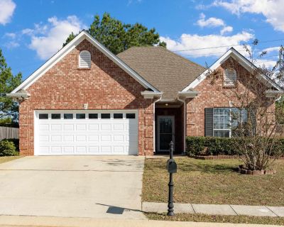 3 Bedroom 2BA 1337 ft Single Family House For Sale in Calera, AL