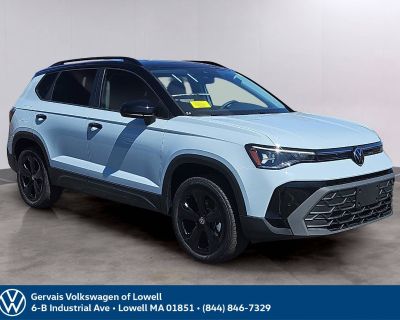 Used 2025 Volkswagen Taos SE Black