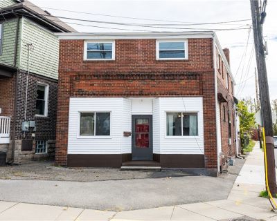 1 Bedroom Studio For Sale in Ross Twp, PA