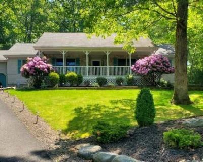 3 Bedroom 2BA 1726 ft Single Family Home For Sale in EAST STROUDSBURG, PA