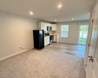 Available on: november 1. Unfurnished. Parking available * Internet included Dina will require background checks for this room Learn more. Clean, new construction basement with private entrance, living room, bedroom, bathroom, kitchen. Close to highway, mall, and restaurants.. Rent $1,400 per month Bills Included Security deposit $1,400 Property type Townhouse Room furnishing Unfurnished Prefer...