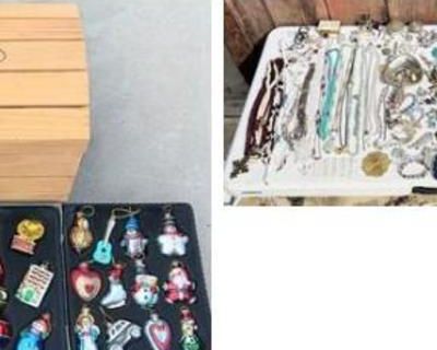 HUGE HOLLISTER ESTATE LIQUIDATION - SUNDAY ONLY - ALL WILL GO -$1 (Partial Photos)