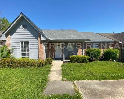 3 Bedroom 2BA 1672 ft Pet-Friendly Apartment For Rent in Montgomery, AL