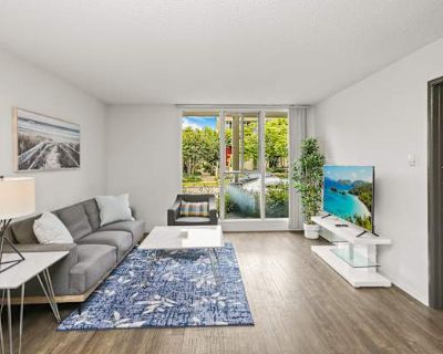 Private room with own bathroom in an apartment, Burbank, CA 91505