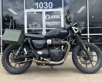 2018 Triumph Street Twin Jet Black