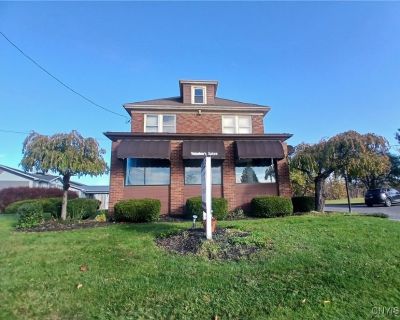 1270 ft Commercial Property For Rent in Clay, NY