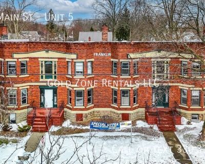 2 Bedroom 1BA Apartment For Rent in Kent, OH