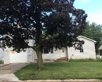 4 Bed 2 Bath Preforeclosure Property in Bloomfield, IA 52537 - N Davis St