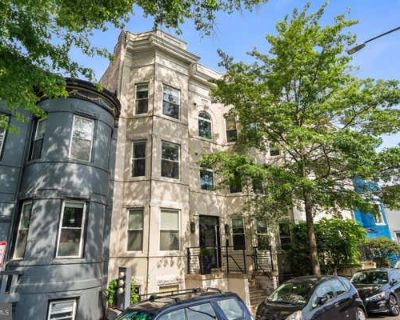 2 Bedroom 2BA 994 ft Condominium For Sale in WASHINGTON, DC