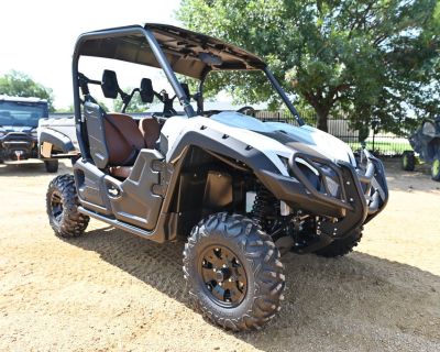 2025 Yamaha Viking EPS Ranch Edition, BACKCOUNTRY BOUND 2025 Yamaha Viking EPS Ranch Edition BACKCOUNTRY BOUND Hard work never looked so good with bold Ranch Edition styling highlighting real world capability, comfort and confidence. Features may include: ENGINE Torquey 700-Class Engine The Viking EPS Ranch Edition comes equipped with Yamaha's powerful 686cc engine featuring a broad, usable pow...