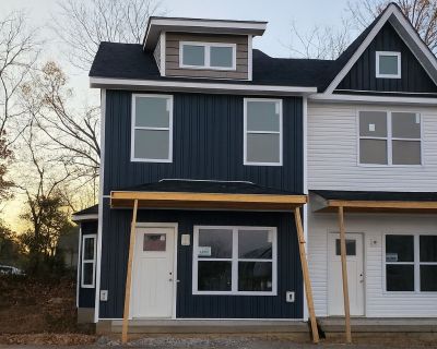 2 Bedroom 2BA 1366 ft Townhouse For Sale in Clarksville, TN