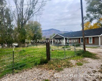 4 Bedroom 2BA 1754 ft Pet-Friendly Single-family home For Rent in Farr West, UT