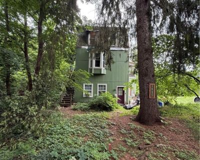 3 Bedroom 3BA 2208 ft Single Family House For Sale in New Castle-2nd, PA
