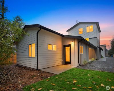 2 Bedroom 1BA 801 ft Single Family House For Sale in Seattle, WA