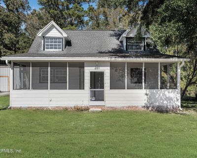 3 Bedroom 2BA 1292 ft Apartment For Rent in Jacksonville, FL