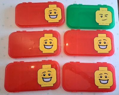 6 Lego minifigure storage case - one broken clip
