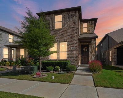 3 Bedroom 2BA 1816 ft Townhouse For Sale in Fort Worth, TX