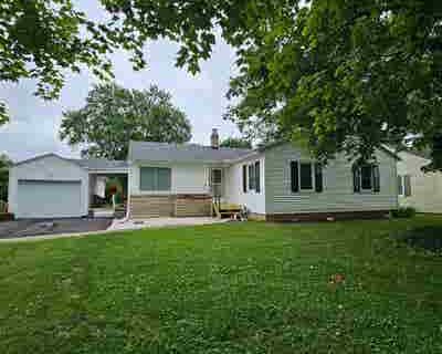 3 Bedroom 2BA 1214 ft Single Family Home For Sale in RICHMOND, IN