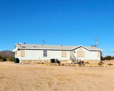 4 Bedroom 2BA 2160 ft Pet-Friendly Apartment For Rent in Pinal County, AZ